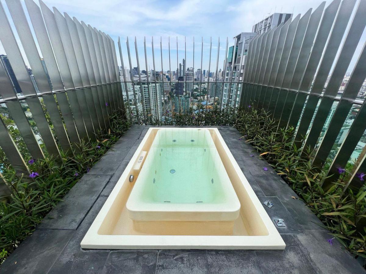 2 Bedroom Luxury Apartment 3 Min Walk From Bts Ekkamai Μπανγκόκ Εξωτερικό φωτογραφία
