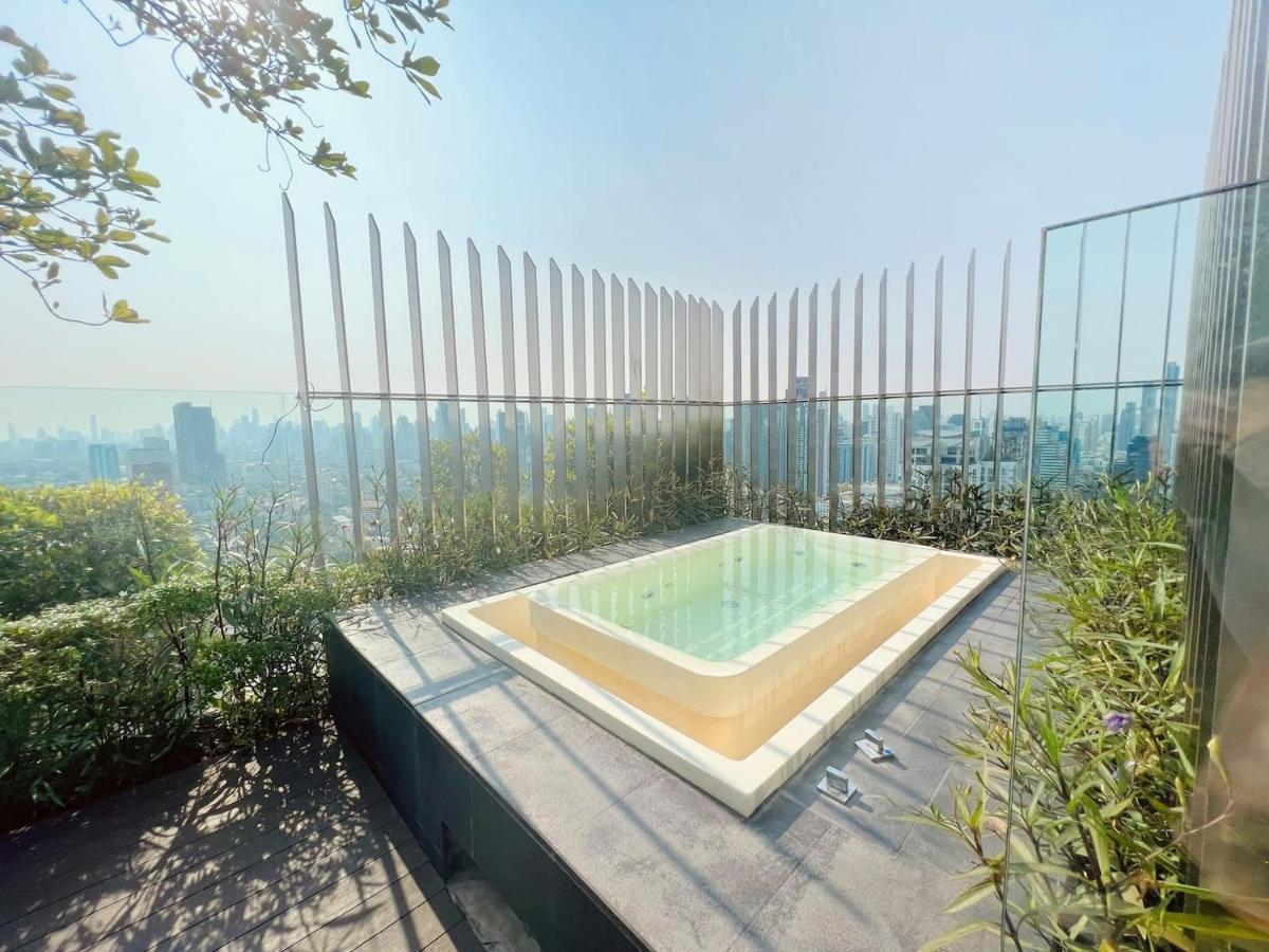 2 Bedroom Luxury Apartment 3 Min Walk From Bts Ekkamai Μπανγκόκ Εξωτερικό φωτογραφία